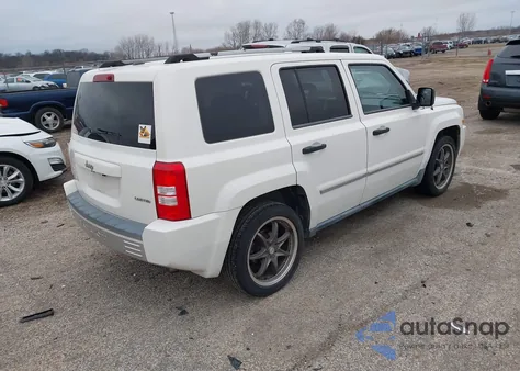 2008 Jeep Patriot Limited z USA, uszkodzony, nr VIN 1J8FT48W18D522392
